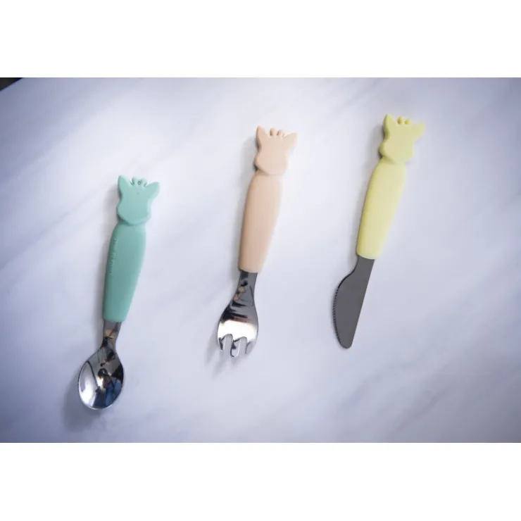 Vaisselle-Sophie la girafe Set de couverts inox et silicone